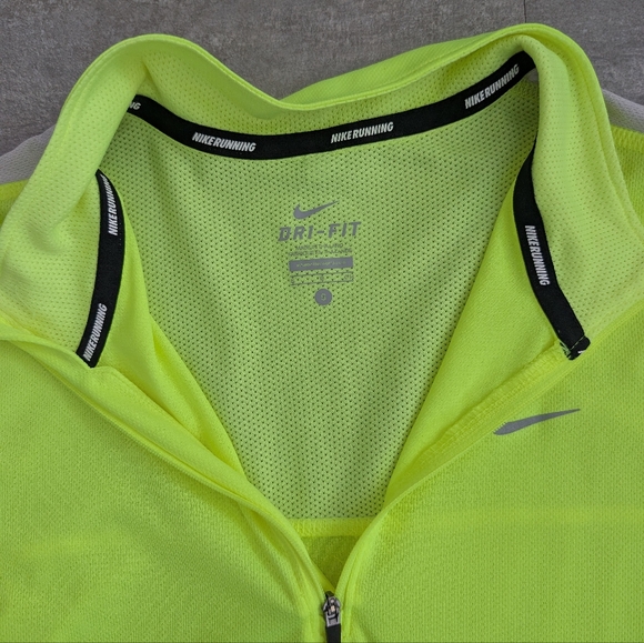 Nike Pullover Running Mens Small Neon Yellow Dri-Fit Quarter Zip Golf Athletic - Picture 3 of 9